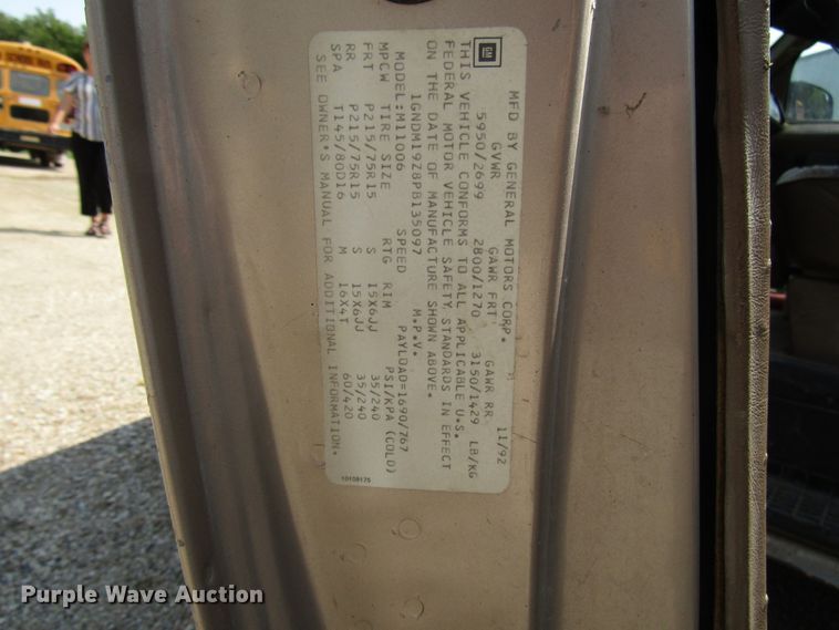 image for item FO9338 1993 Chevrolet Astro van