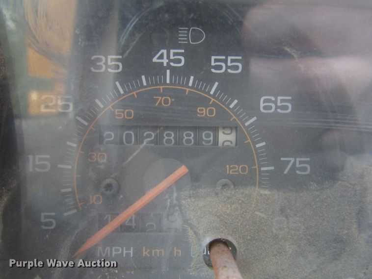 image for item FO9339 1992 Chevrolet G30 school bus