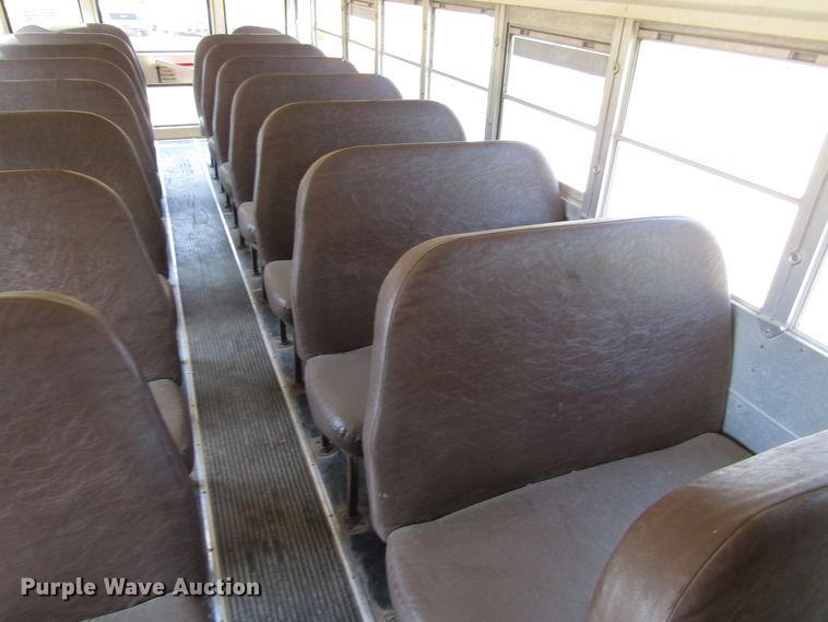 image for item FO9341 1996 Ford B800 school bus