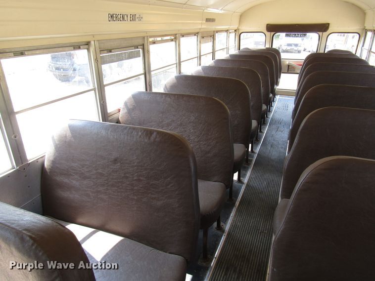 image for item FO9341 1996 Ford B800 school bus