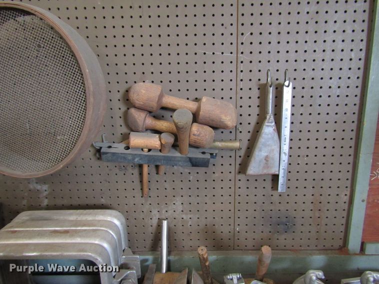 image for item FO9345 Johnson Foundary furnace