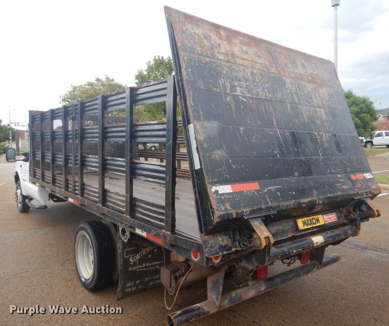 image for item FT9459 2000 Ford F450 Super Duty flatbed truck