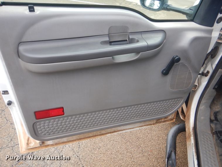 image for item FT9459 2000 Ford F450 Super Duty flatbed truck