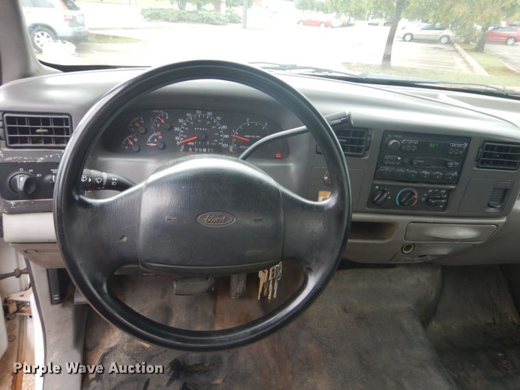 image for item FT9459 2000 Ford F450 Super Duty flatbed truck