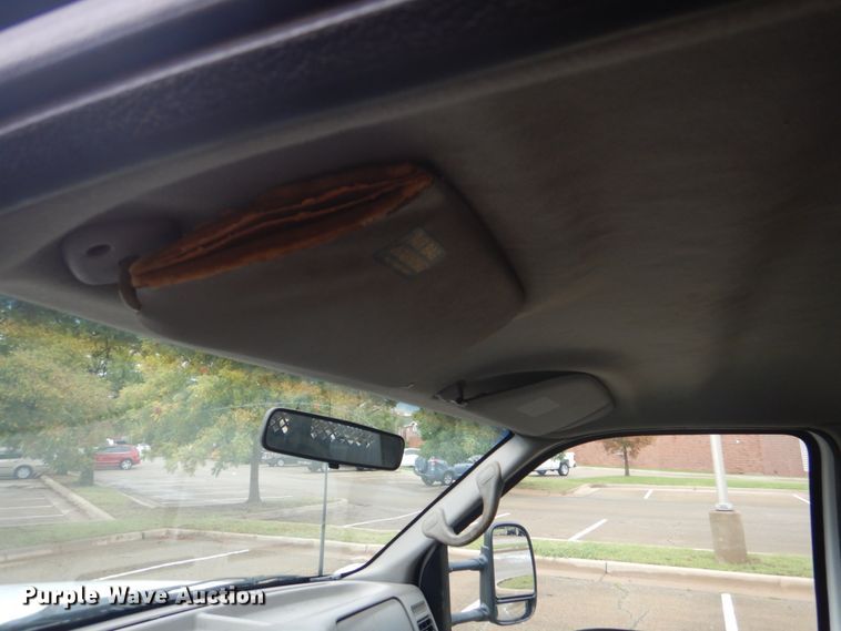 image for item FT9459 2000 Ford F450 Super Duty flatbed truck