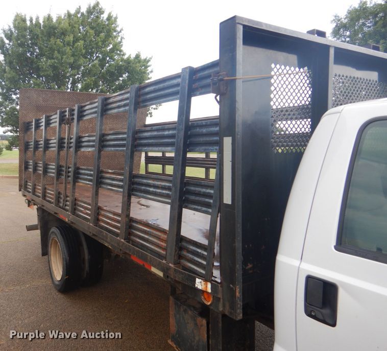 image for item FT9459 2000 Ford F450 Super Duty flatbed truck