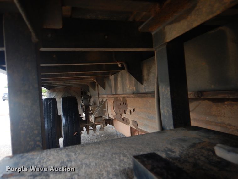 image for item FT9459 2000 Ford F450 Super Duty flatbed truck