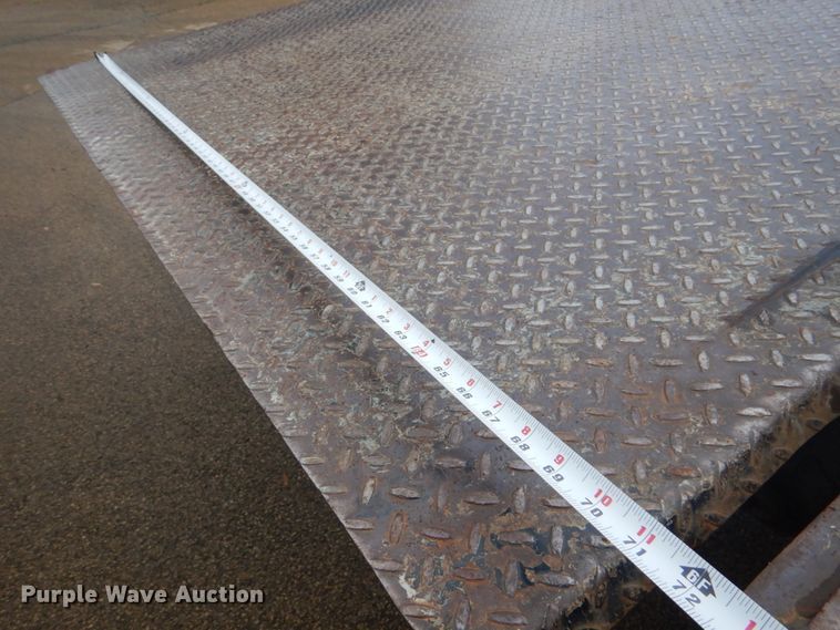 image for item FT9459 2000 Ford F450 Super Duty flatbed truck