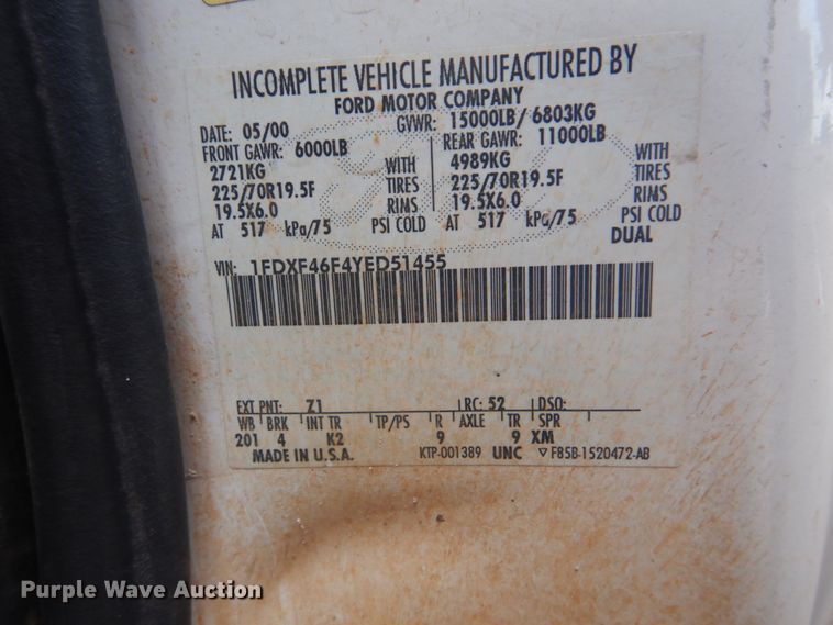 image for item FT9459 2000 Ford F450 Super Duty flatbed truck