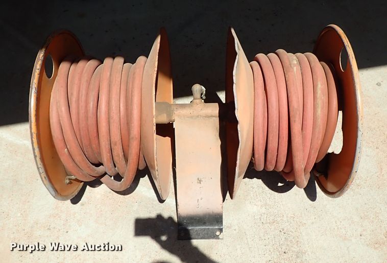 image for item GB9363 Double air hose reel