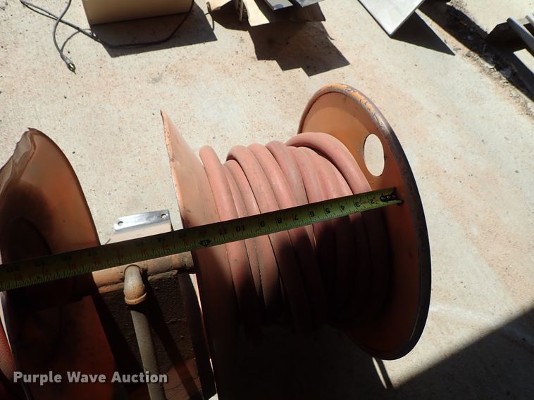 image for item GB9363 Double air hose reel