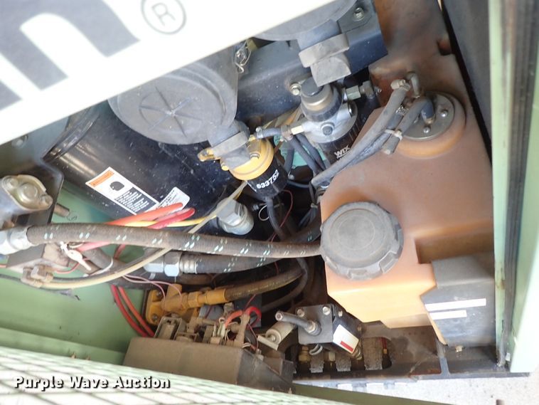 image for item GB9364 Sullair 185 air compressor