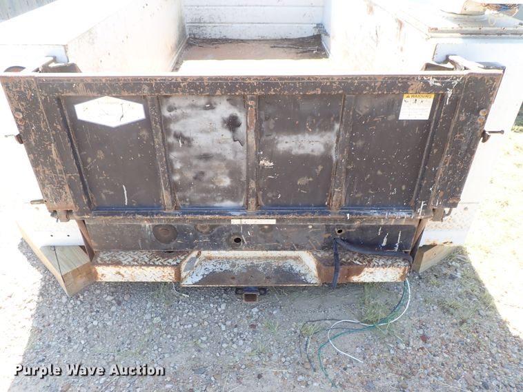 image for item GB9370 Utility bed with crane