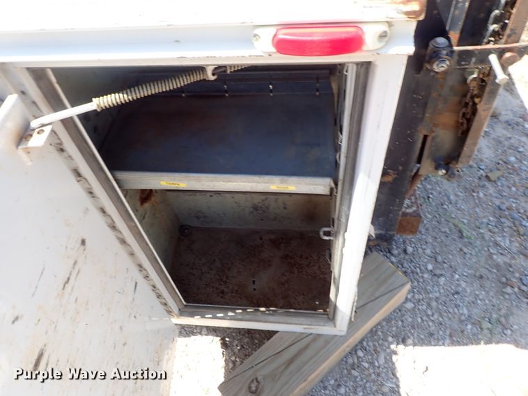 image for item GB9370 Utility bed with crane