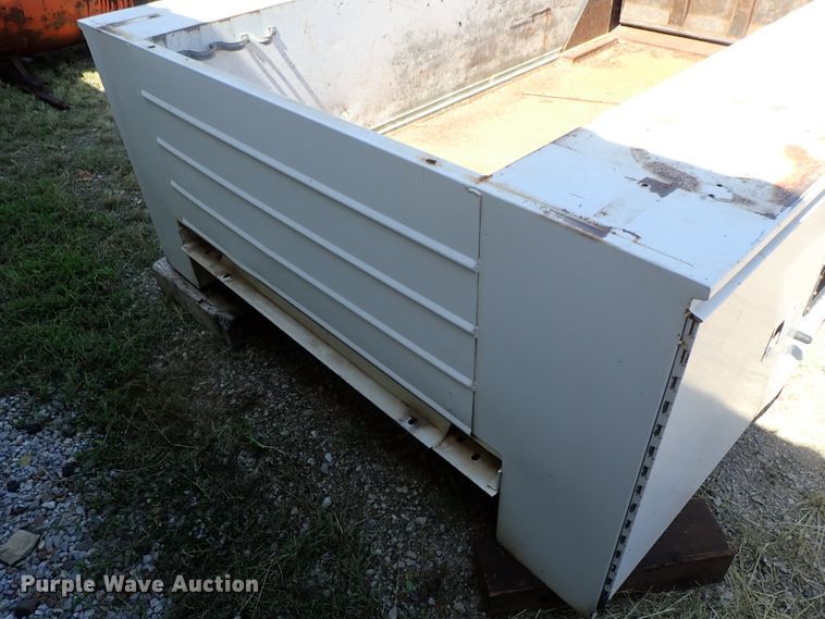 image for item GB9370 Utility bed with crane