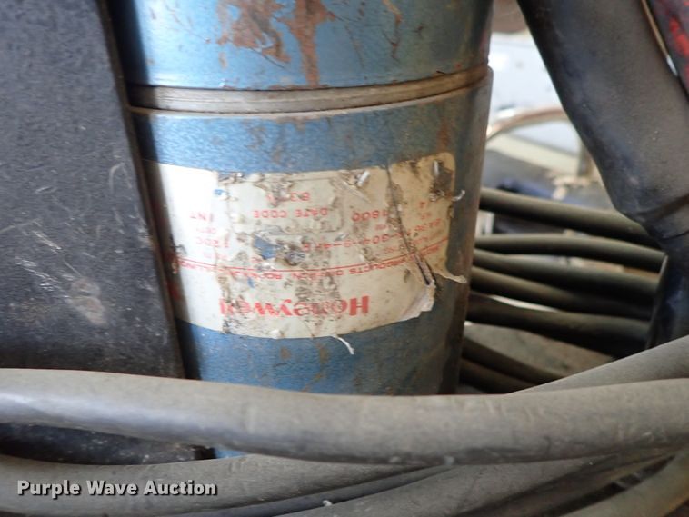 image for item GB9432 Emergency cutting tool