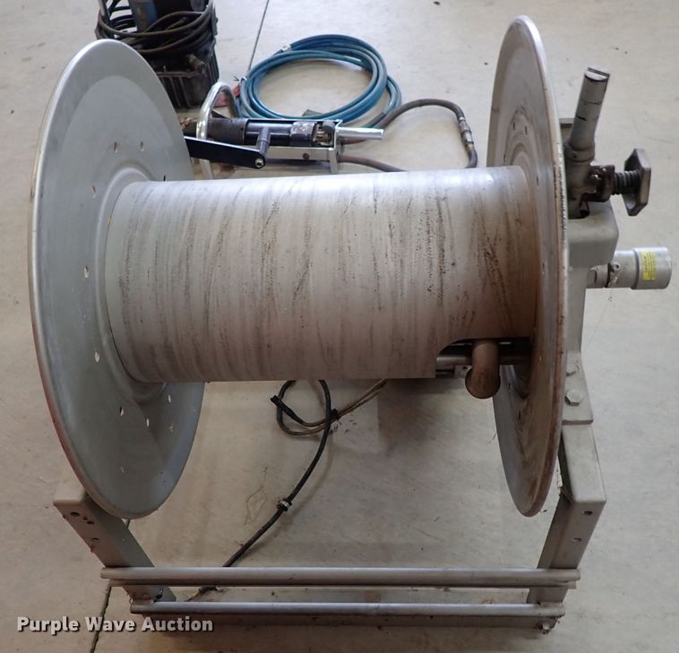 image for item GB9433 Hannay hose reel