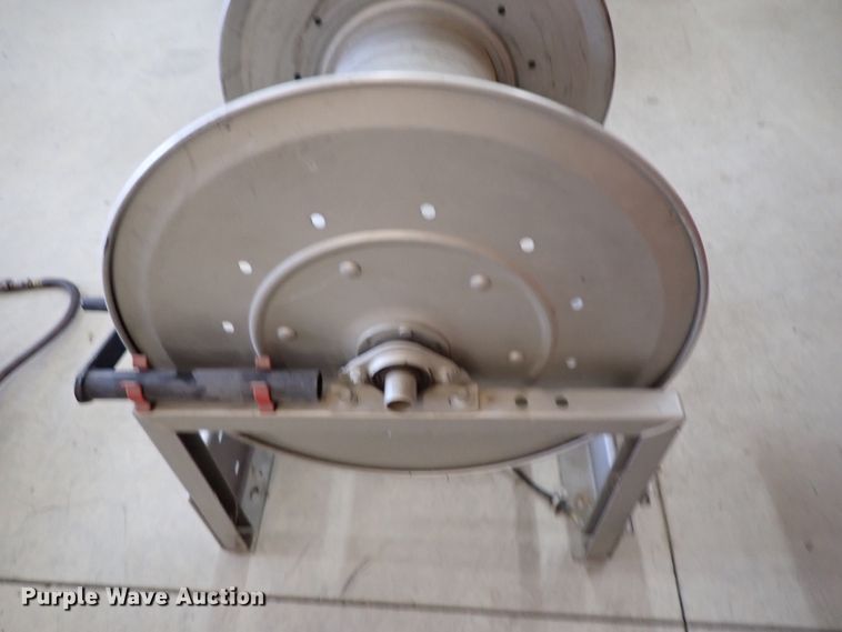 image for item GB9433 Hannay hose reel