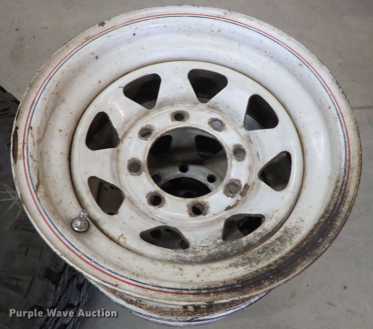 image for item GB9434 Tires and wheels