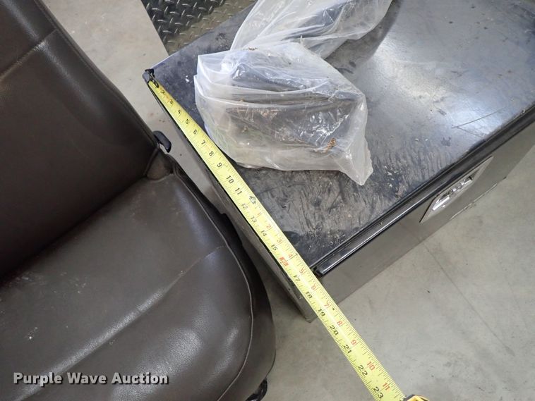 image for item GB9436 Automotive accessories