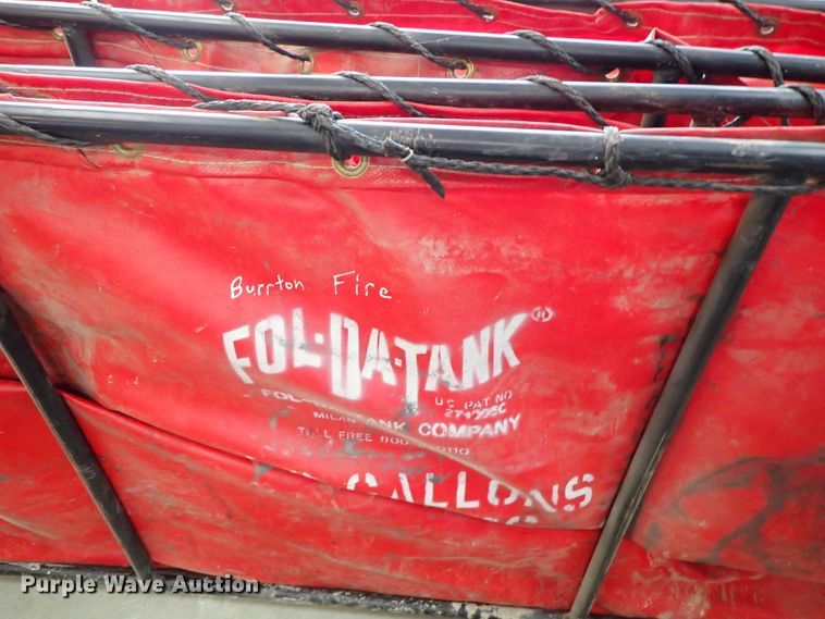 image for item GB9437 (2) water tanks