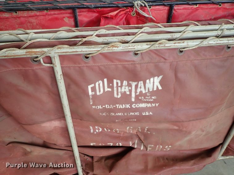 image for item GB9437 (2) water tanks