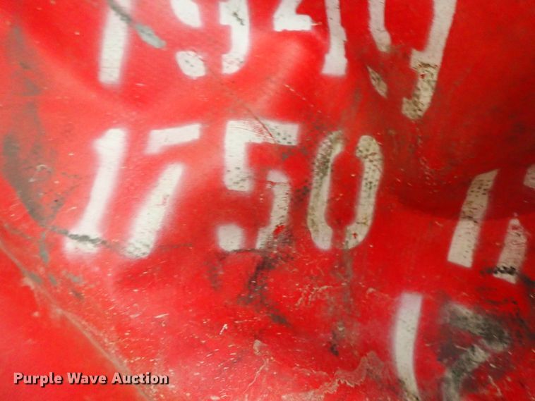 image for item GB9437 (2) water tanks