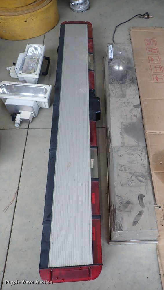 image for item GB9440 Emergency vehicle accessories