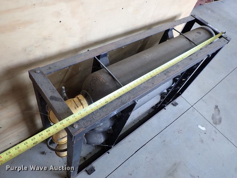 image for item GB9442 (3) steel gas cylinders