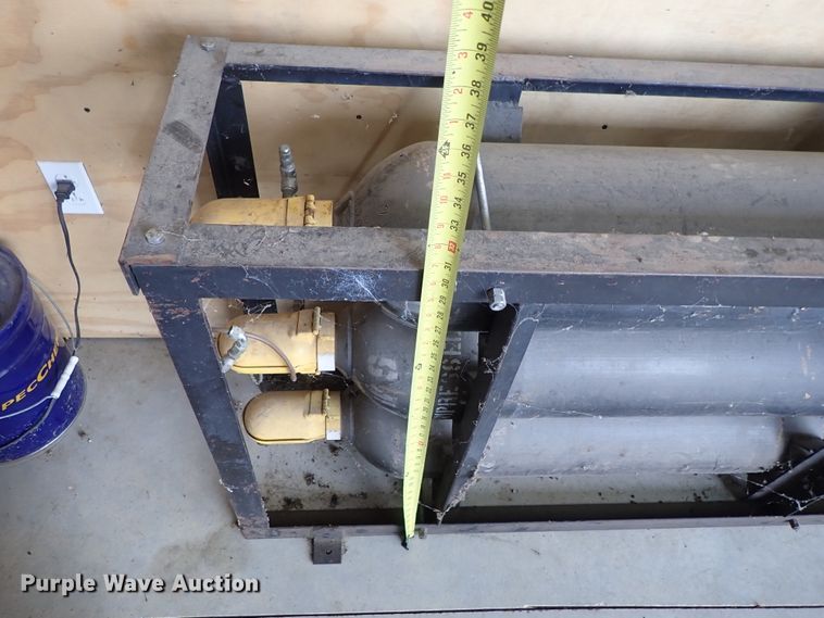 image for item GB9442 (3) steel gas cylinders