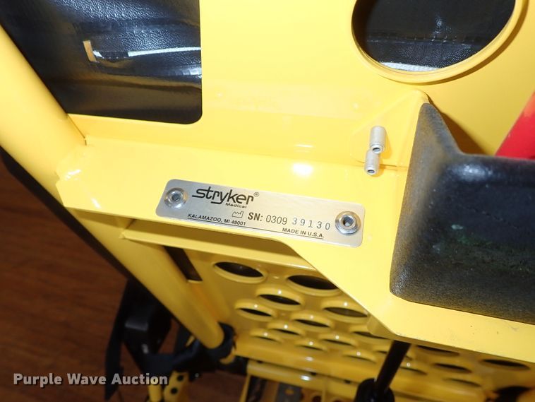 image for item GB9443 Stryker 6082 MX-Pro ambulance cot