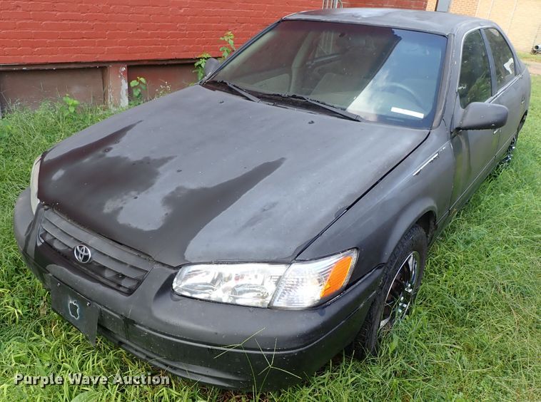 image for item GB9446 2000 Toyota Camry