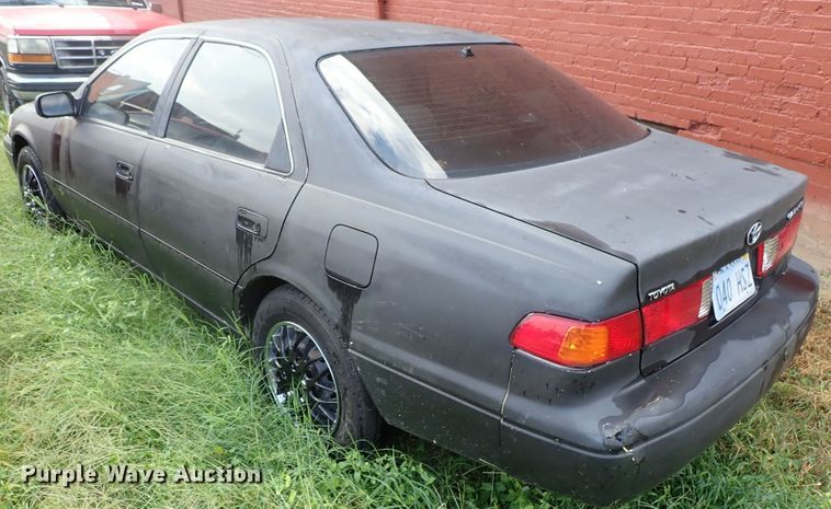 image for item GB9446 2000 Toyota Camry