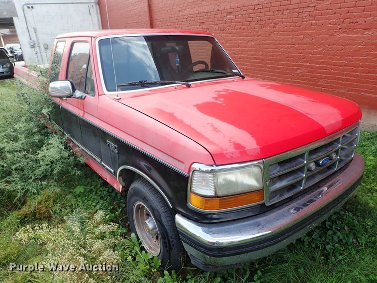 image for item GB9447 1993 Ford F150 SuperCab pickup truck