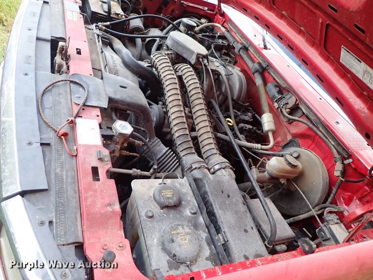 image for item GB9447 1993 Ford F150 SuperCab pickup truck