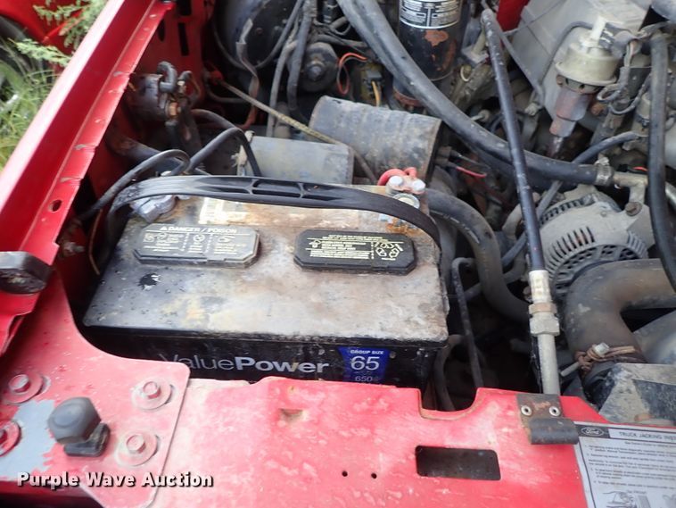 image for item GB9447 1993 Ford F150 SuperCab pickup truck