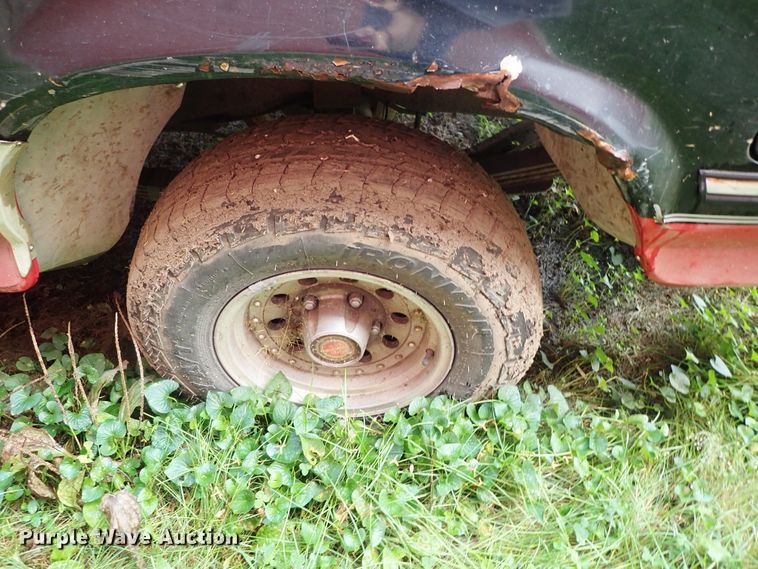 image for item GB9447 1993 Ford F150 SuperCab pickup truck