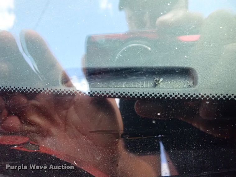 image for item GB9448 2000 Chrysler 300M