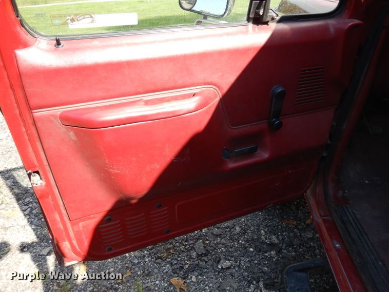 image for item GG9140 1990 Ford F350 brush fire truck