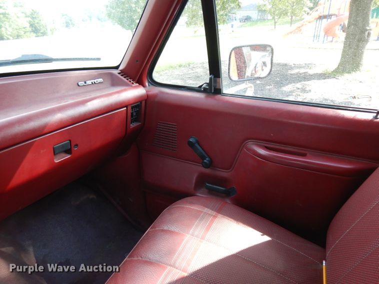 image for item GG9140 1990 Ford F350 brush fire truck