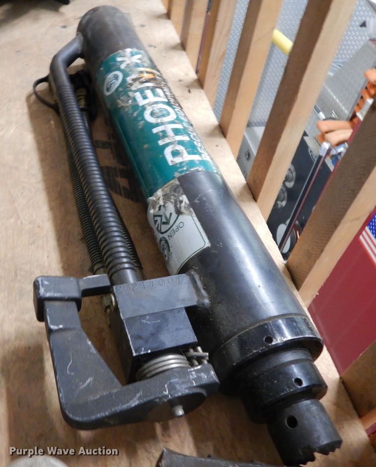 image for item GG9147 Phoenix rescue tools