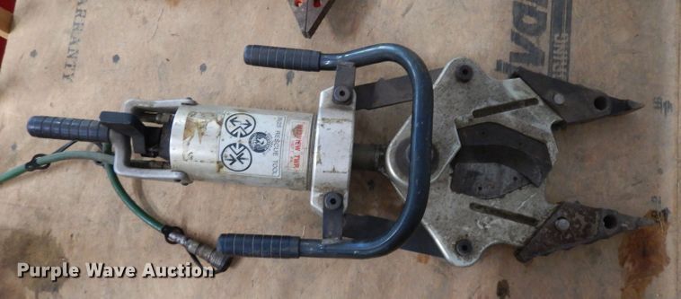 image for item GG9147 Phoenix rescue tools