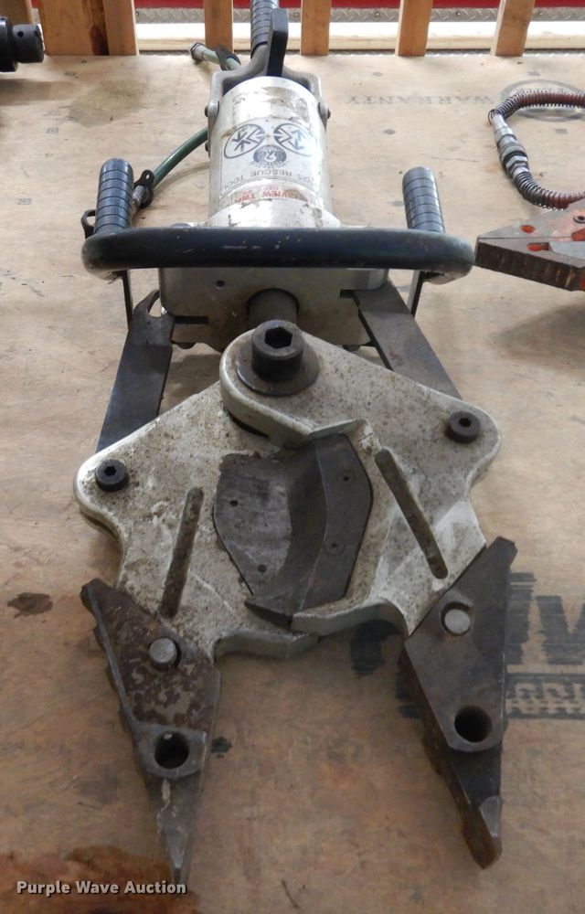 image for item GG9147 Phoenix rescue tools