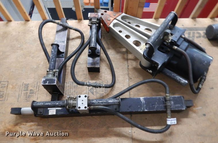 image for item GG9148 Hurst rescue tools