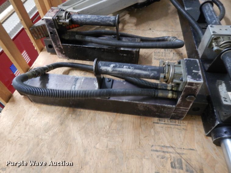 image for item GG9148 Hurst rescue tools