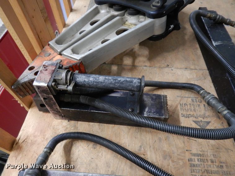 image for item GG9148 Hurst rescue tools