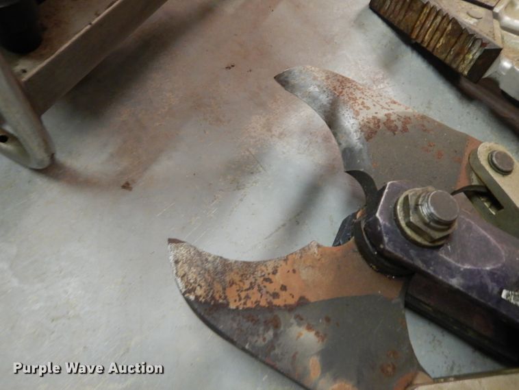 image for item GG9154 Hurst rescue tools