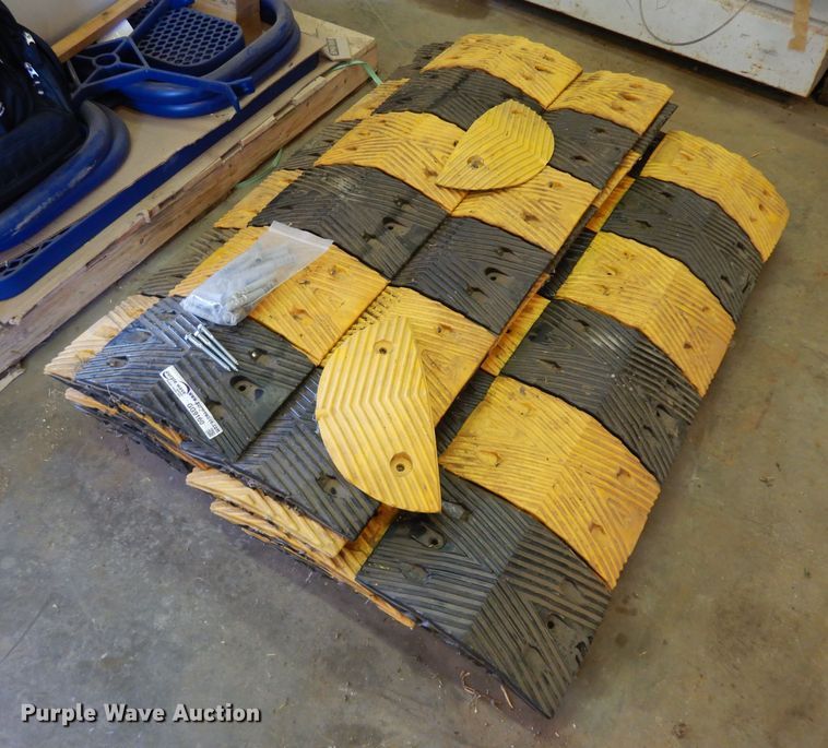 image for item GG9160 Speed bumps