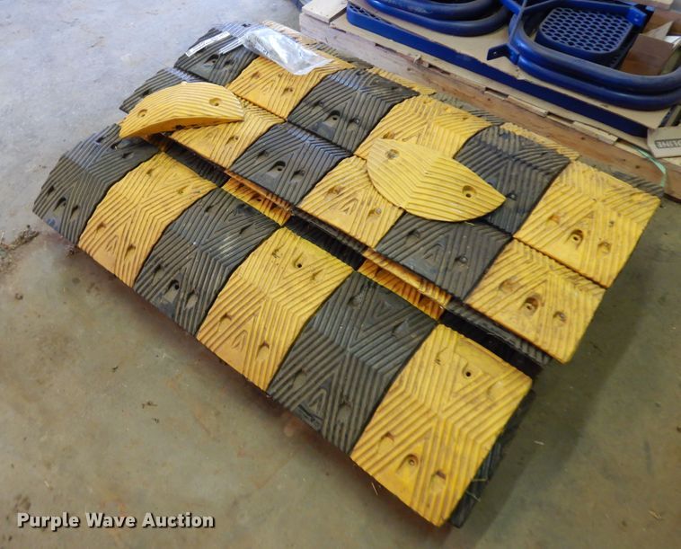 image for item GG9160 Speed bumps