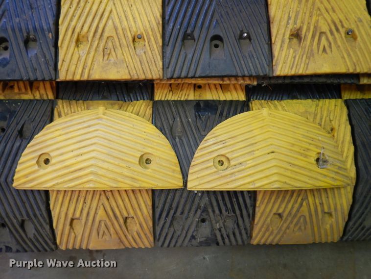 image for item GG9160 Speed bumps